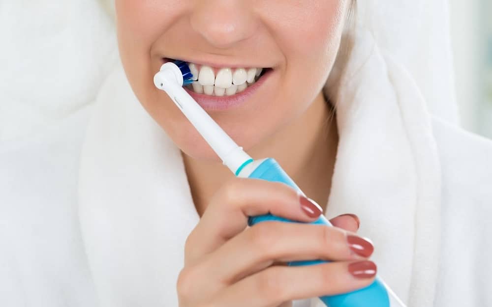 switch-to-electric-toothbrush-for-tooth-pain-and-sensitivity-Bradford-Family-Dentistry