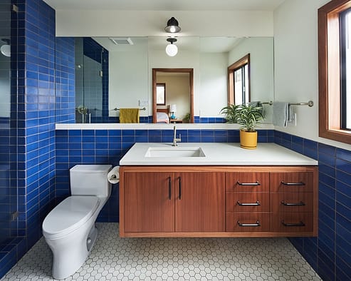 Blue Striking Bathroom