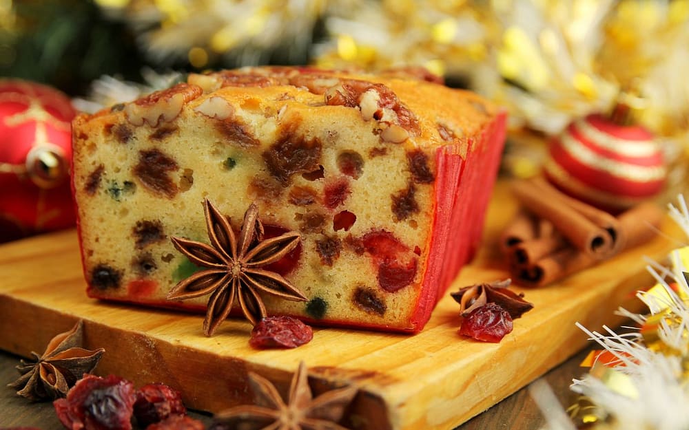 Christmas-sweets-and-treats-fruit-cake-and-dried-fruit