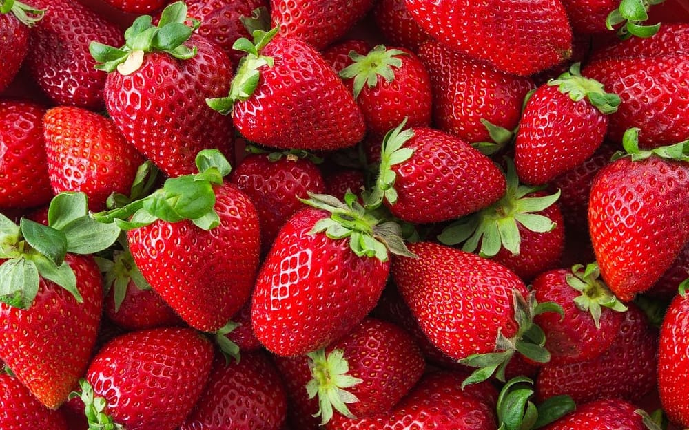 strawberries-foods-that-whiten-teeth-Bradford-Dentist