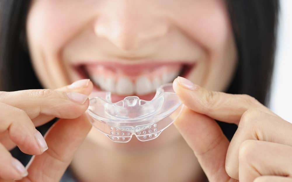 wear-mouth-guard-dental-tips
