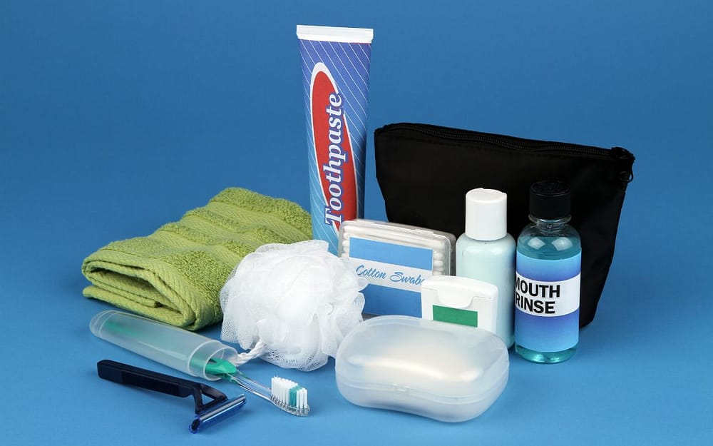 pack-a-dental-kit-to-be-prepared-for-a-dental-emergency-while-travelling