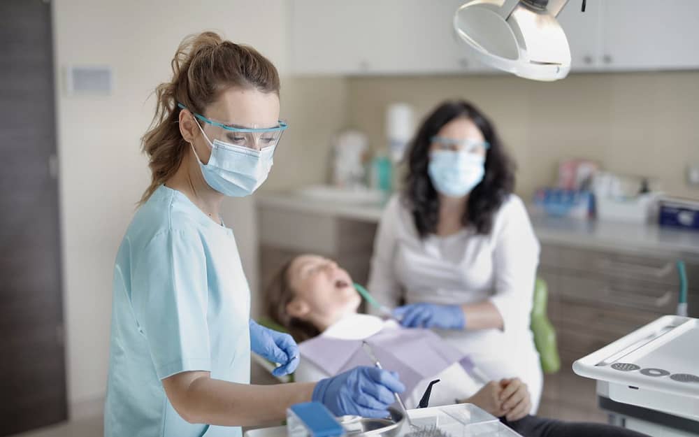 precautionary-treatments-are-undertaken-by-dental-hygienists