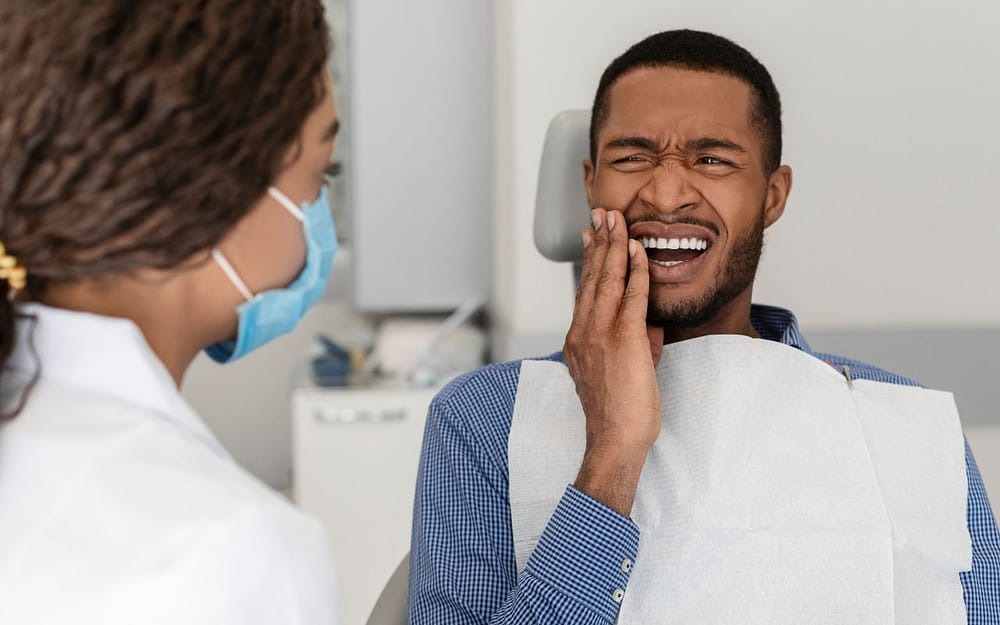 common-oral-hygiene-mistakes-according-to-dentists-seeing-your-dentist-only-when-youre-in-pain