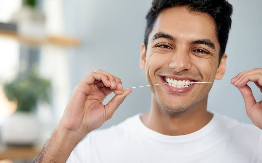 the-ideal-oral-health-routine-includes-flossing